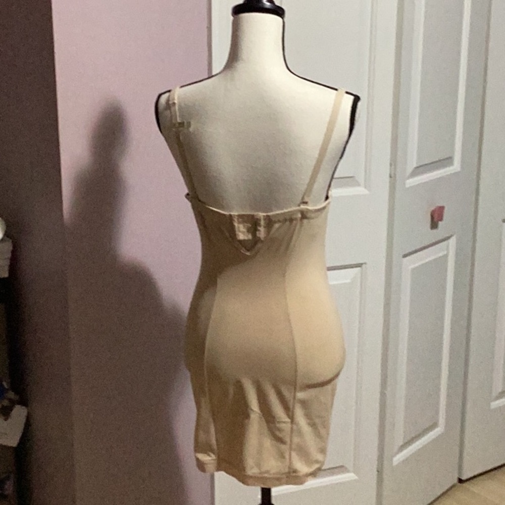 Maidenform Cream Shapewear Slip with Underwire Support - Picture 2 of 2